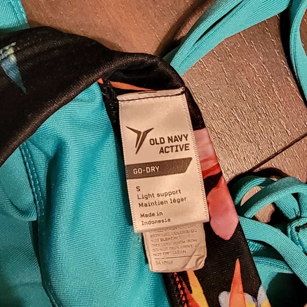 Old Navy Active Go Dry Floral Sports Bra - Picture 3 of 3